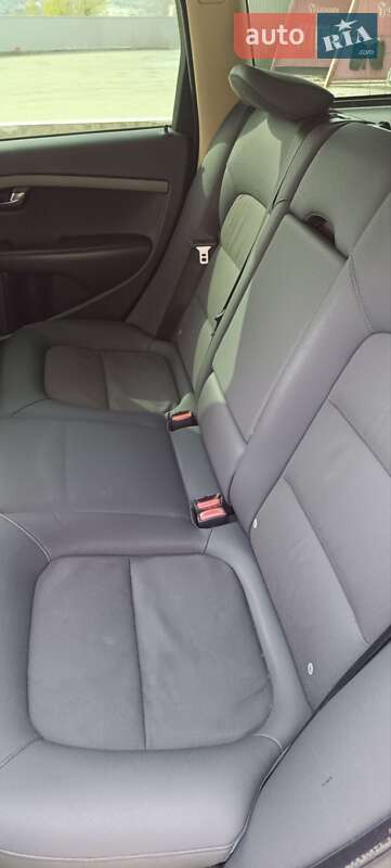 Универсал Volvo V70 2008 в Черновцах