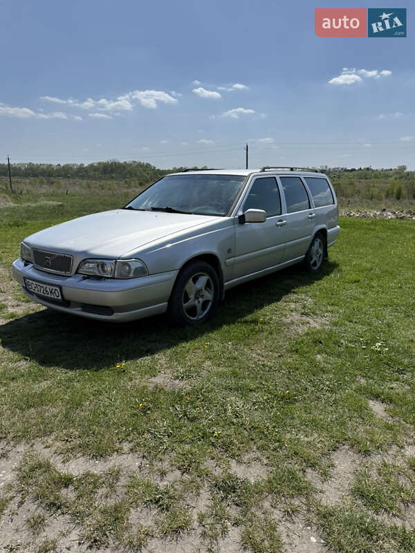 Універсал Volvo V70 1998 в 
