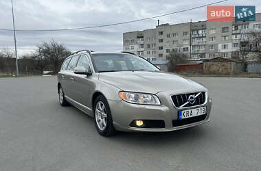 Универсал Volvo V70 2010 в 