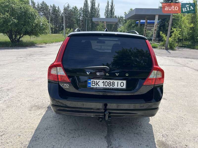 Універсал Volvo V70 2011 в Маневичах