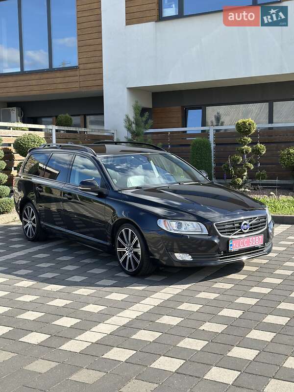 Volvo V70 2015