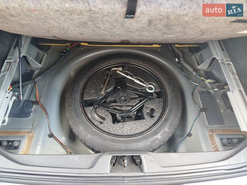 Универсал Volvo V70 2011 в Нововолынске