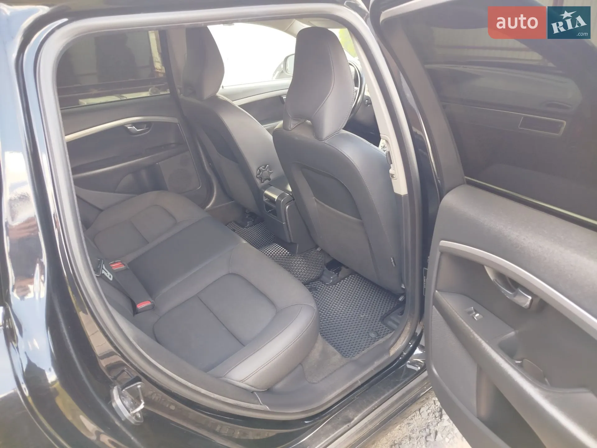 2011 Volvo V70 - мініатюра 23