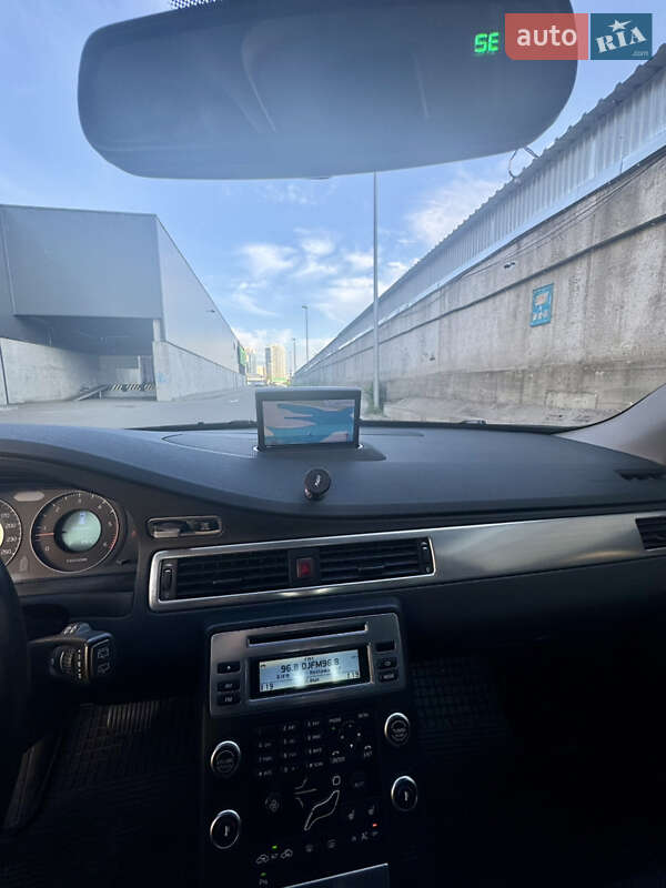 Универсал Volvo V70 2009 в Киеве