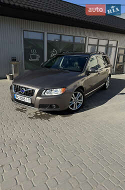 Универсал Volvo V70 2010 в Гусятине