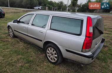 Универсал Volvo V70 2000 в Близнюках