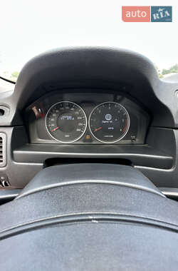 Универсал Volvo V70 2012 в 