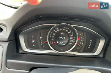Универсал Volvo V70 2013 в 