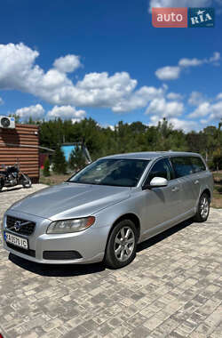 Универсал Volvo V70 2013 в Белогородке