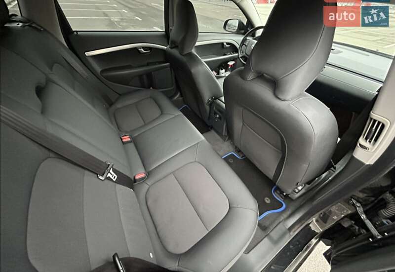 Универсал Volvo V70 2010 в Киеве