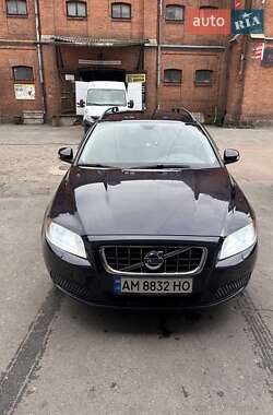 Універсал Volvo V70 2009 в Житомирі