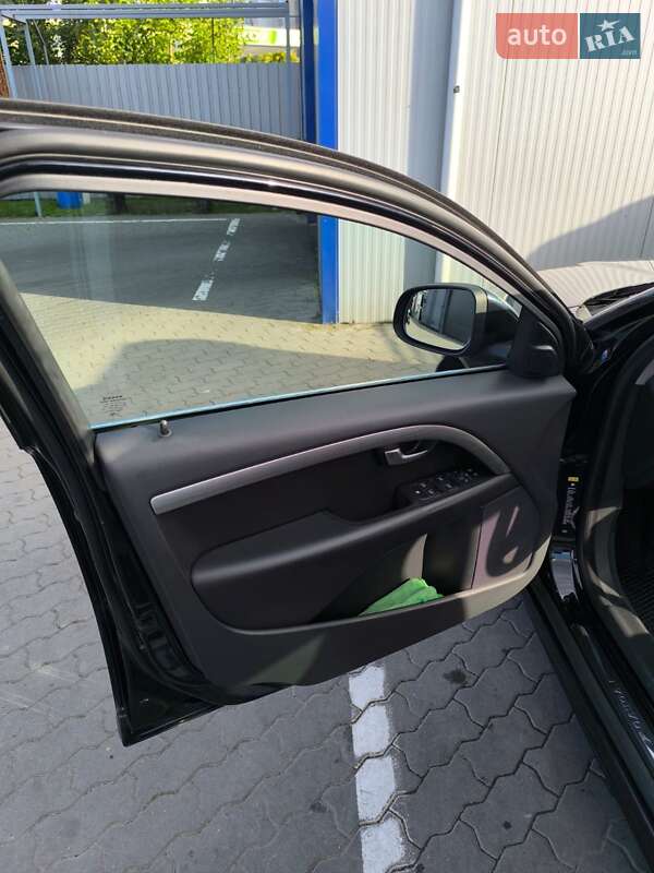 Универсал Volvo V70 2009 в Луцке фото 2 Универсал Volvo V70 2009 в Луцке