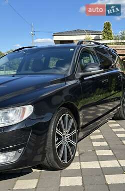 Универсал Volvo V70 2015 в 