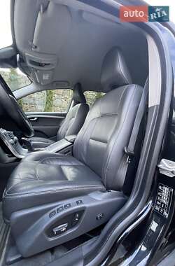 Универсал Volvo V70 2015 в 