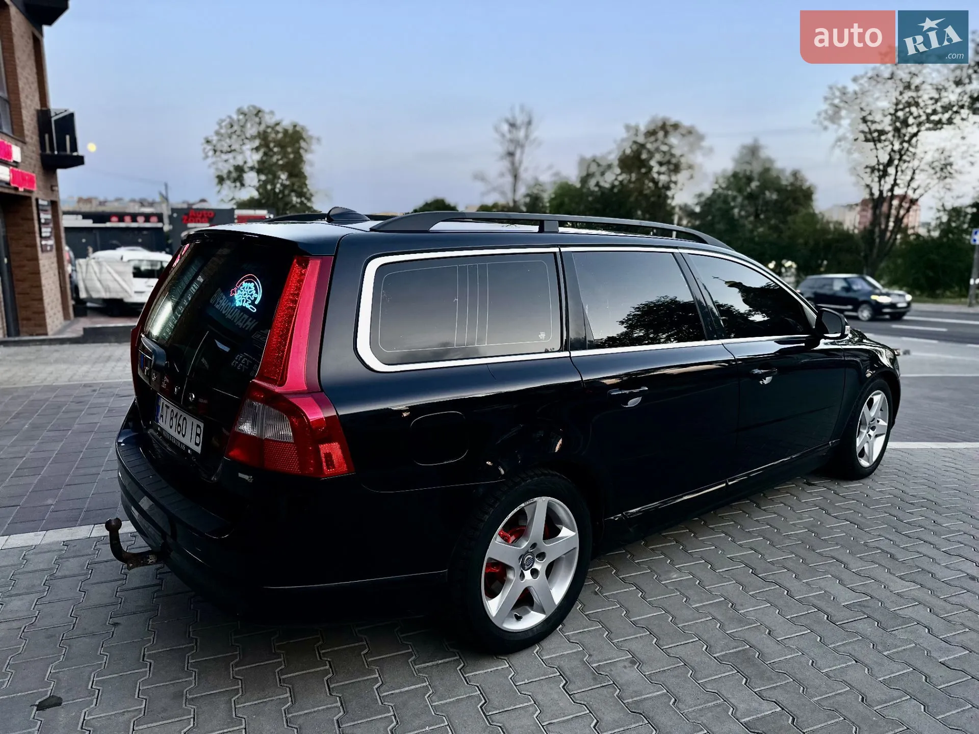 2010 Volvo V70 - мініатюра 6