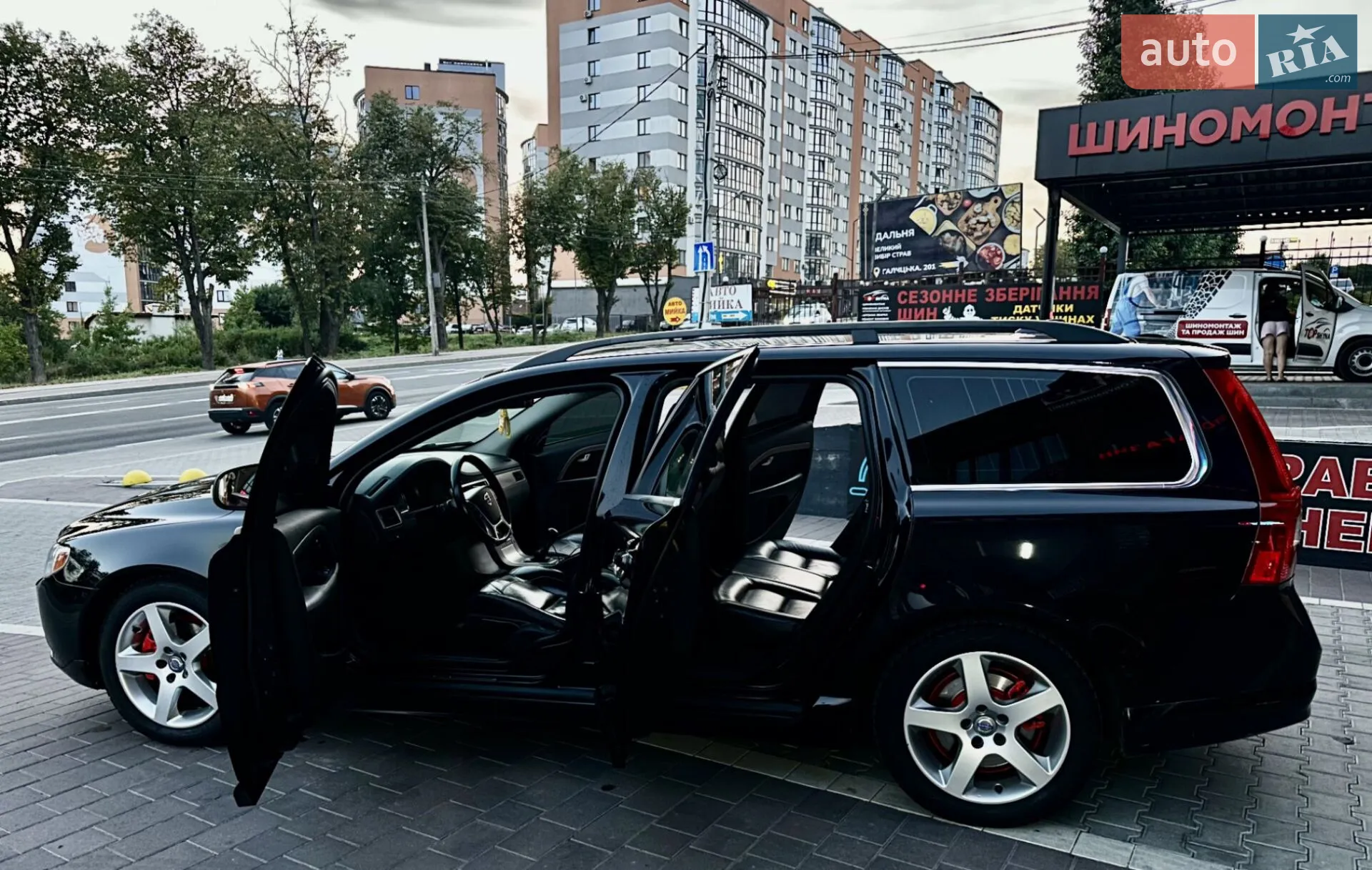 2010 Volvo V70 - мініатюра 22