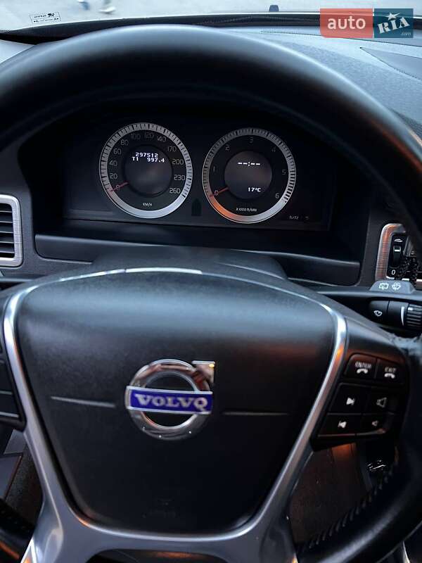 Универсал Volvo V70 2010 в Казатине