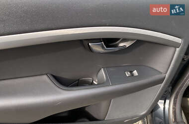 Универсал Volvo V70 2013 в 