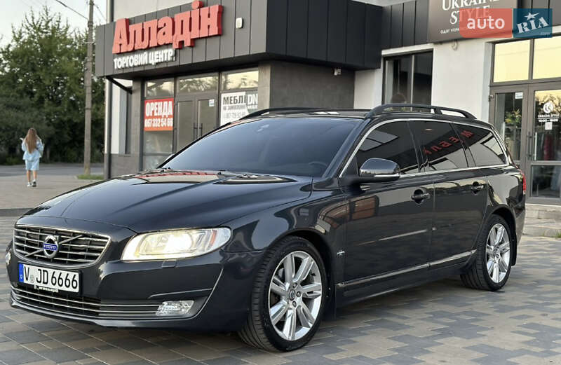 Volvo V70 2015
