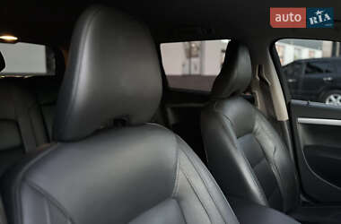 Универсал Volvo V70 2015 в 