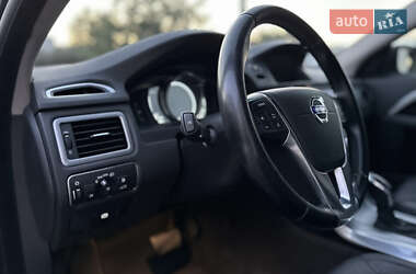 Универсал Volvo V70 2015 в 