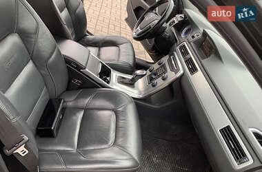 Универсал Volvo V70 2012 в 