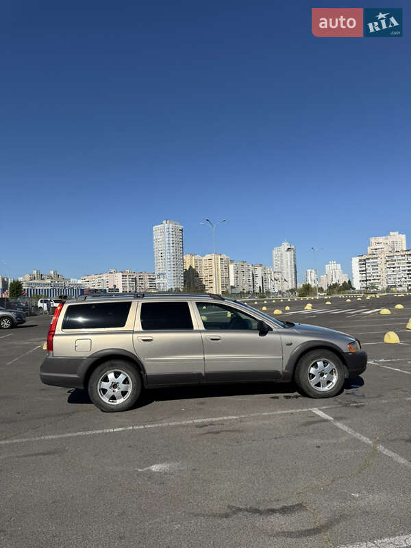 Универсал Volvo V70 2001 в 