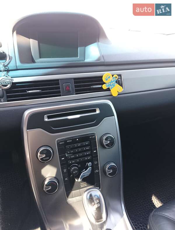 Універсал Volvo V70 2013 в Вінниці