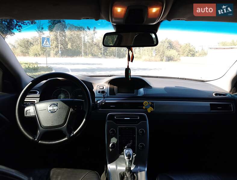Універсал Volvo V70 2013 в Вінниці