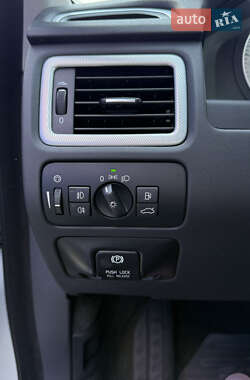 Універсал Volvo V70 2013 в  фото 6 Універсал Volvo V70 2013 в