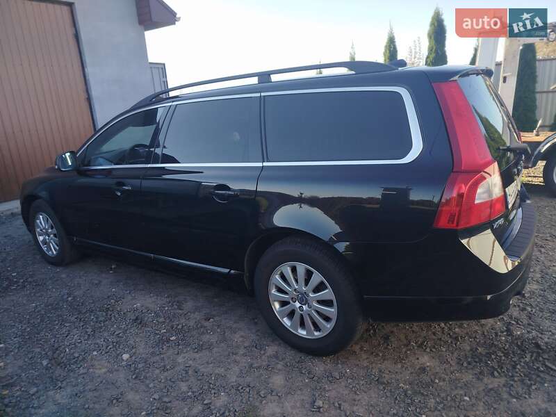 Универсал Volvo V70 2011 в Нововолынске