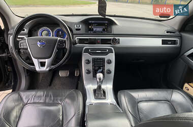 Универсал Volvo V70 2012 в 