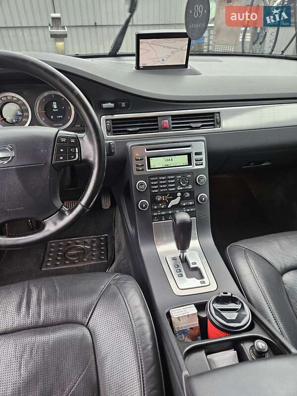 Универсал Volvo V70 2008 в Луцке