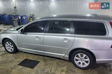 Универсал Volvo V70 2013 в 