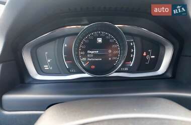 Универсал Volvo V70 2015 в 