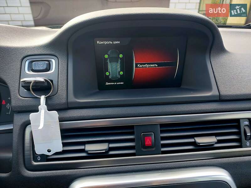 Універсал Volvo V70 2015 в Бродах