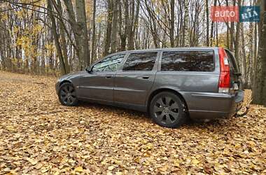 Універсал Volvo V70 2005 в  Універсал Volvo V70 2005 в