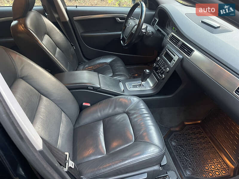 Універсал Volvo V70 2010 в Києві