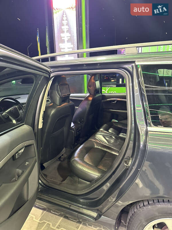 Універсал Volvo V70 2010 в Тернополі