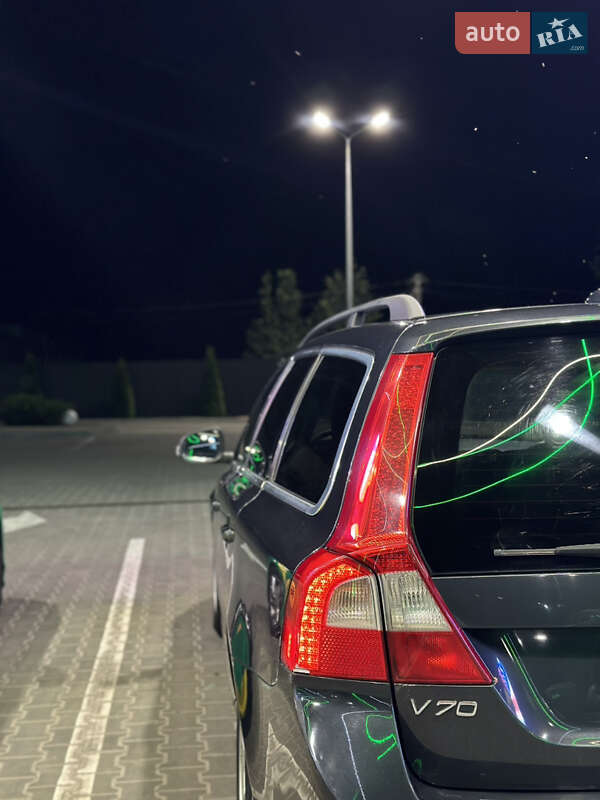 Універсал Volvo V70 2010 в Тернополі
