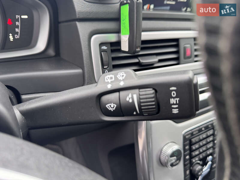 Універсал Volvo V70 2015 в Києві