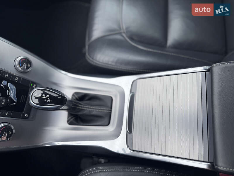 Універсал Volvo V70 2015 в Києві