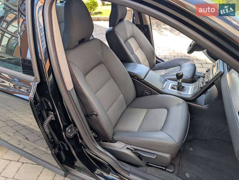 Універсал Volvo V70 2010 в Івано-Франківську фото 48 Універсал Volvo V70 2010 в Івано-Франківську