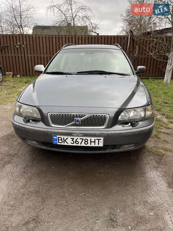 Volvo V70 2003