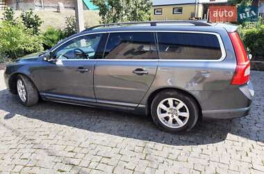 Универсал Volvo V70 2010 в Нововолынске