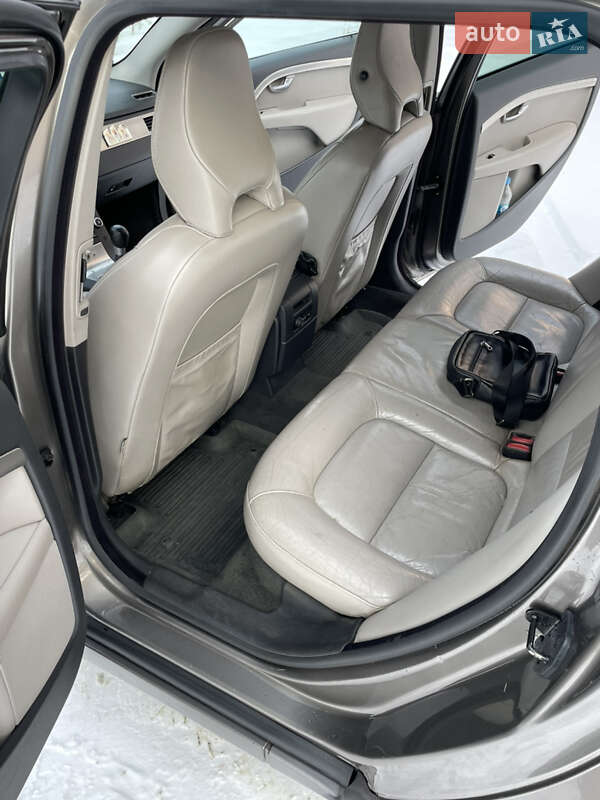 Универсал Volvo V70 2009 в Звенигородке фото 40 Универсал Volvo V70 2009 в Звенигородке