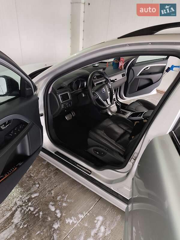 Универсал Volvo V70 2016 в Тернополе
