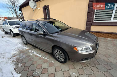 Универсал Volvo V70 2010 в Гусятине