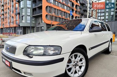 Универсал Volvo V70 2002 в Киеве