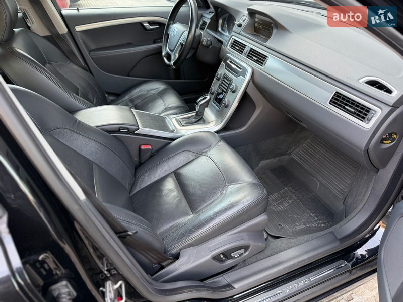 Универсал Volvo V70 2013 в Львове